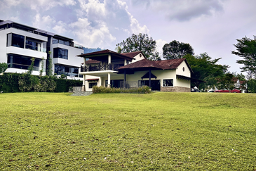 Double-Storey Bungalow with Turf Club View in Jesselton Heights.