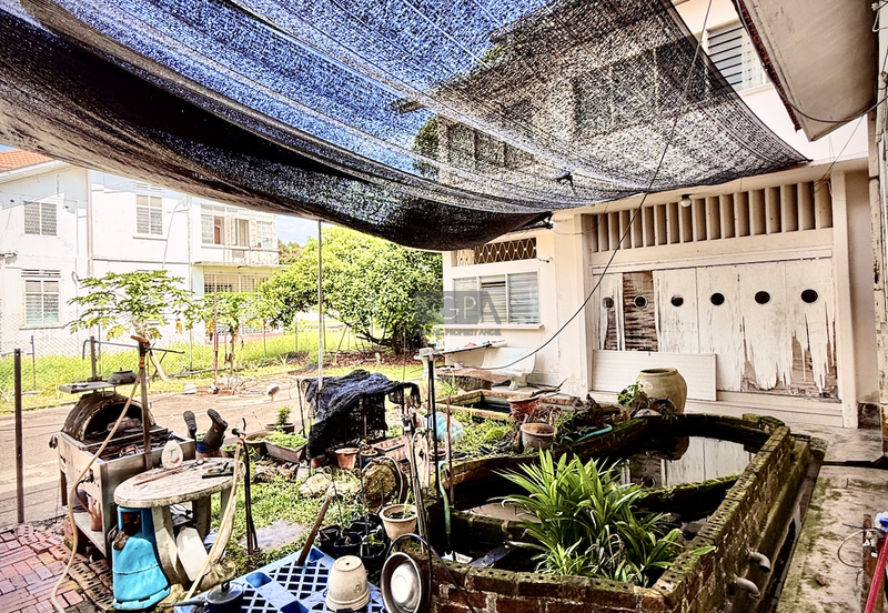 Charming Bungalow with Redevelopment Potential on Vermont Road in George Town.