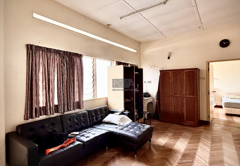 Charming Bungalow with Redevelopment Potential on Vermont Road in George Town.