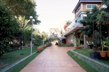 Five Luxurious Adjoining Bungalows in Prime George Town.