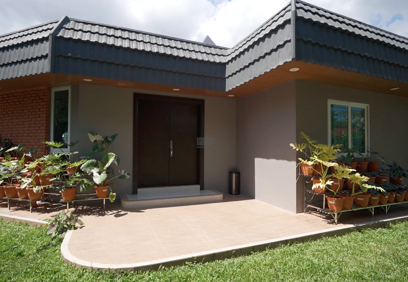 Five Luxurious Adjoining Bungalows in Prime George Town.