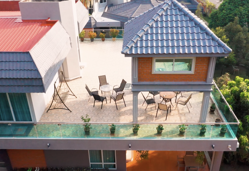 Five Luxurious Adjoining Bungalows in Prime George Town.