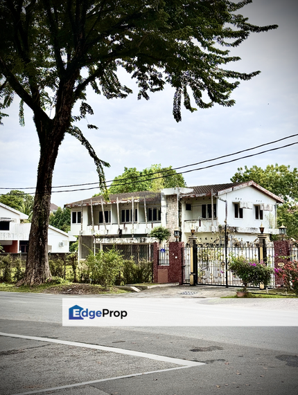 Double-Storey Bungalow with Expansive Land on York Road, George Town., Penang, Georgetown