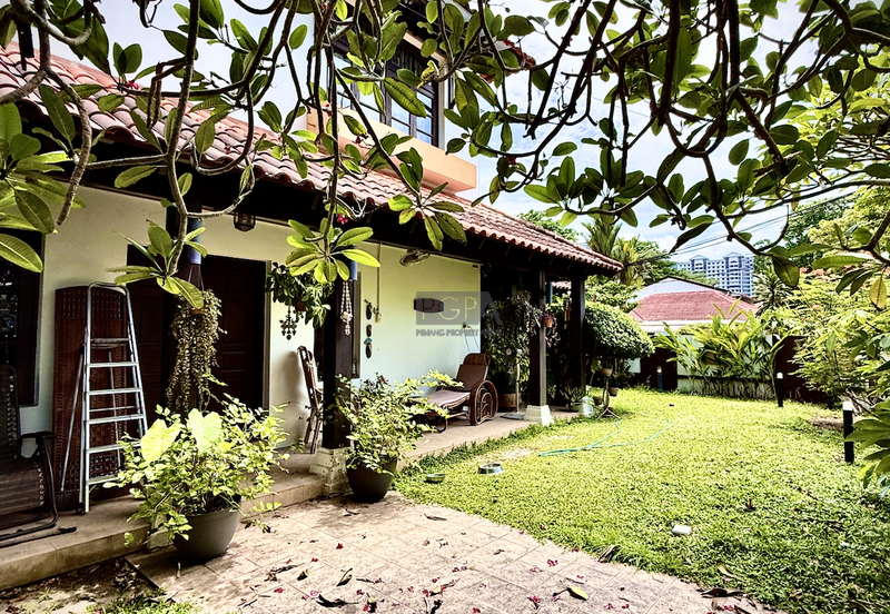 Corner Three-Storey Bungalow in Tanjung Bungah Hillside.
