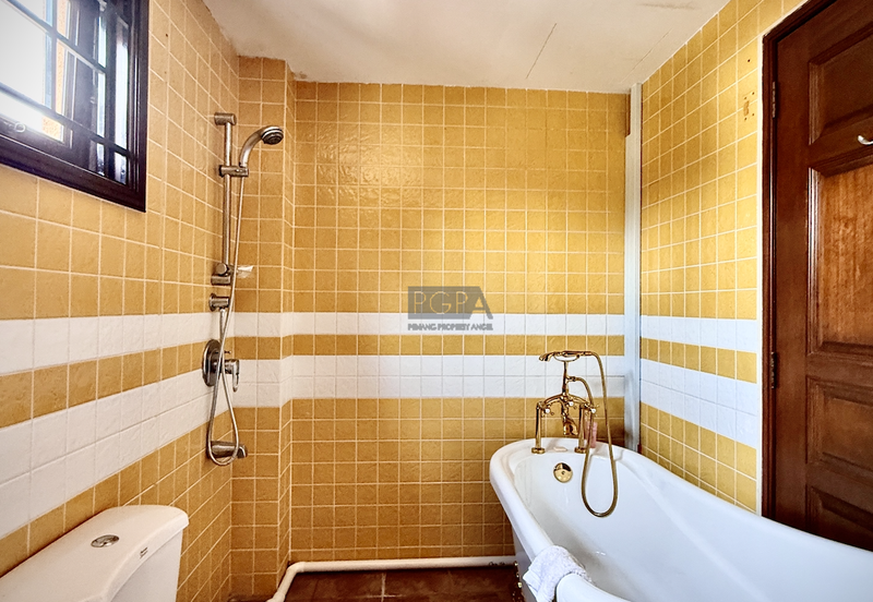 Corner Three-Storey Bungalow in Tanjung Bungah Hillside.