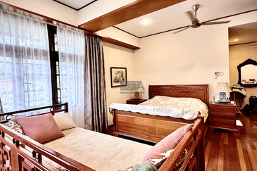 Corner Three-Storey Bungalow in Tanjung Bungah Hillside.