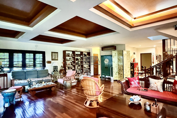 Corner Three-Storey Bungalow in Tanjung Bungah Hillside.