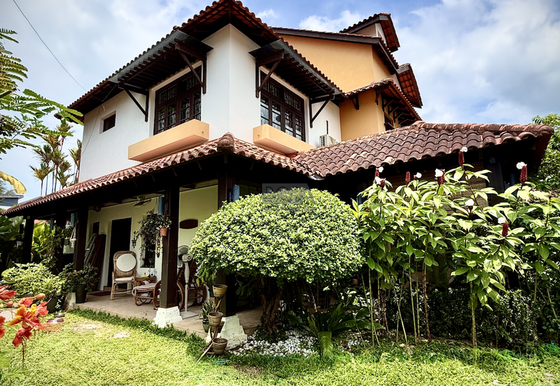 Corner Three-Storey Bungalow in Tanjung Bungah Hillside.
