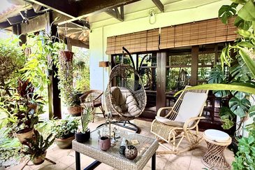 Corner Three-Storey Bungalow in Tanjung Bungah Hillside.