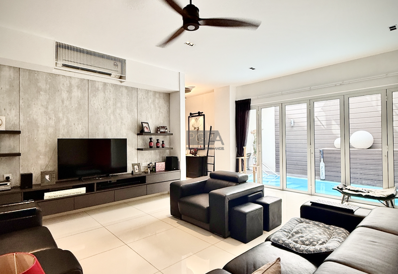 Andorra Pool House in Seri Tanjung Pinang.