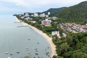 Rare Beachfront Bungalow in Batu Ferringhi – A Hidden Gem with Limitless Potential.