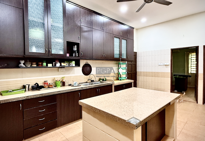 Double-Storey Bungalow on Expansive Land in Pulau Tikus.