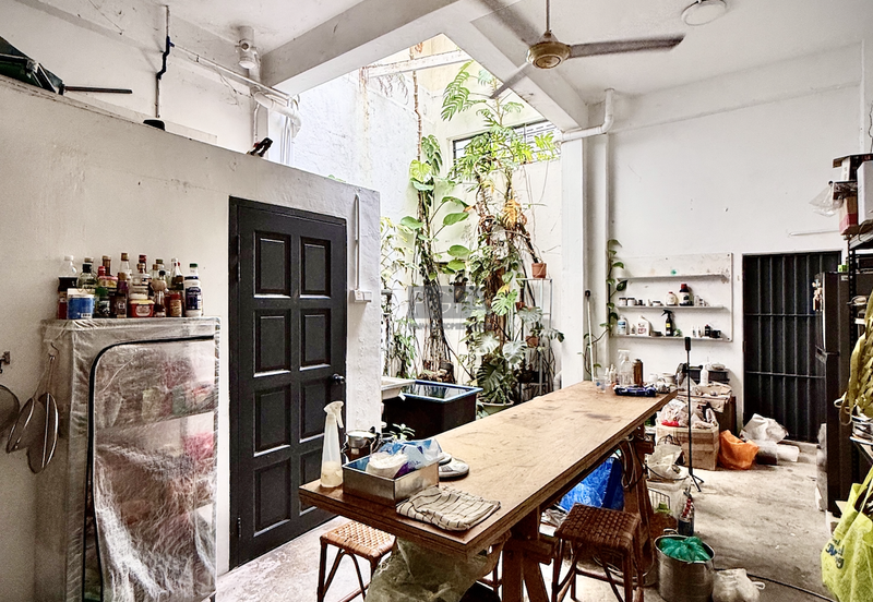 EXCLUSIVE | 2½-Storey Heritage Shophouse on Carnarvon Lane, George Town (UNESCO Buffer Zone).