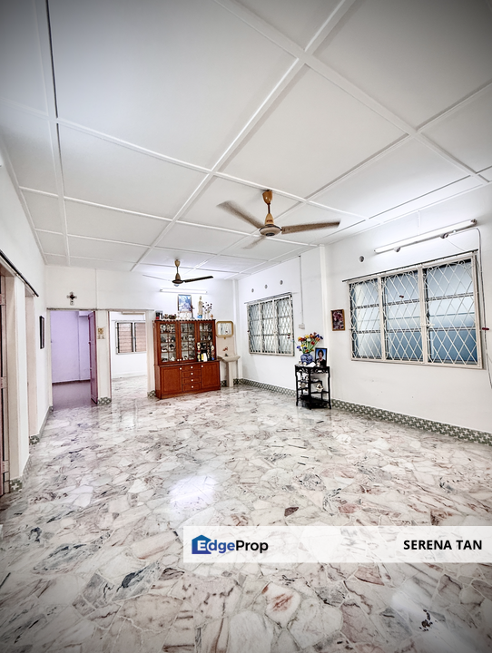 Charming Semi-Detached House in Quiet Cul-de-Sac near Fettes Park, Tanjong Tokong., Penang, Tanjung Tokong