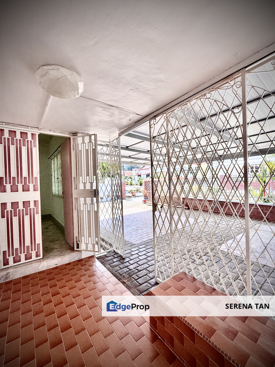 Charming Semi-Detached House in Quiet Cul-de-Sac near Fettes Park, Tanjong Tokong., Penang, Tanjung Tokong