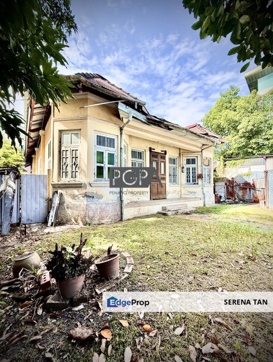 Rare Straits-Eclectic Bungalow in a George Town Cul-de-Sac., Penang, Georgetown
