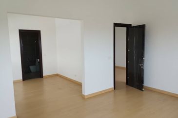 3.5 Storey Semi- D Kingsley Hills Putra Height 