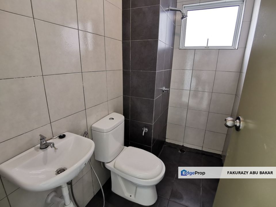 Puncak 7 @ Center city of Shah Alam below market, Selangor, Shah Alam