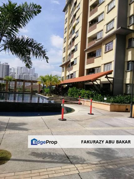 Perdana Exclusive condominium facing pool , Selangor, Damansara Perdana