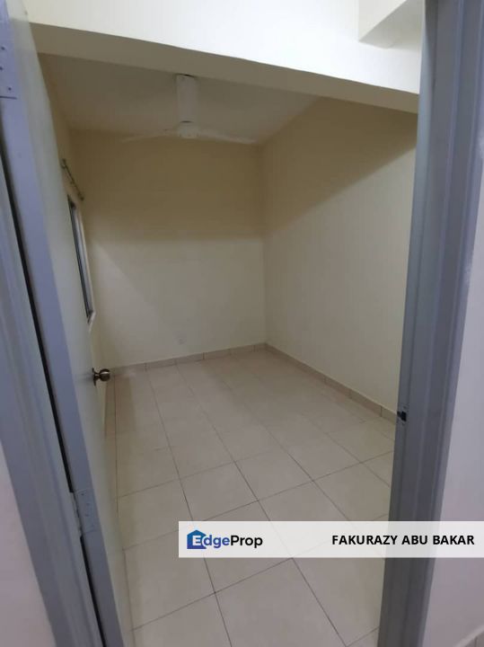 Suria Tropika ground floor for sale, Selangor, Serdang