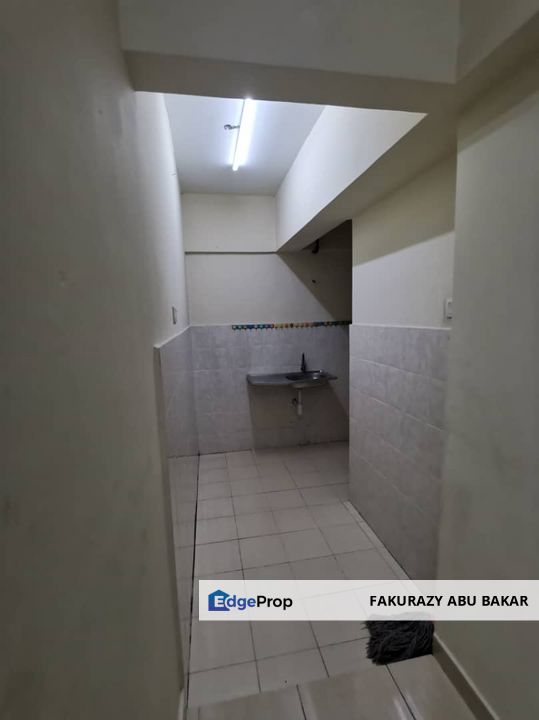 Suria Tropika ground floor for sale, Selangor, Serdang