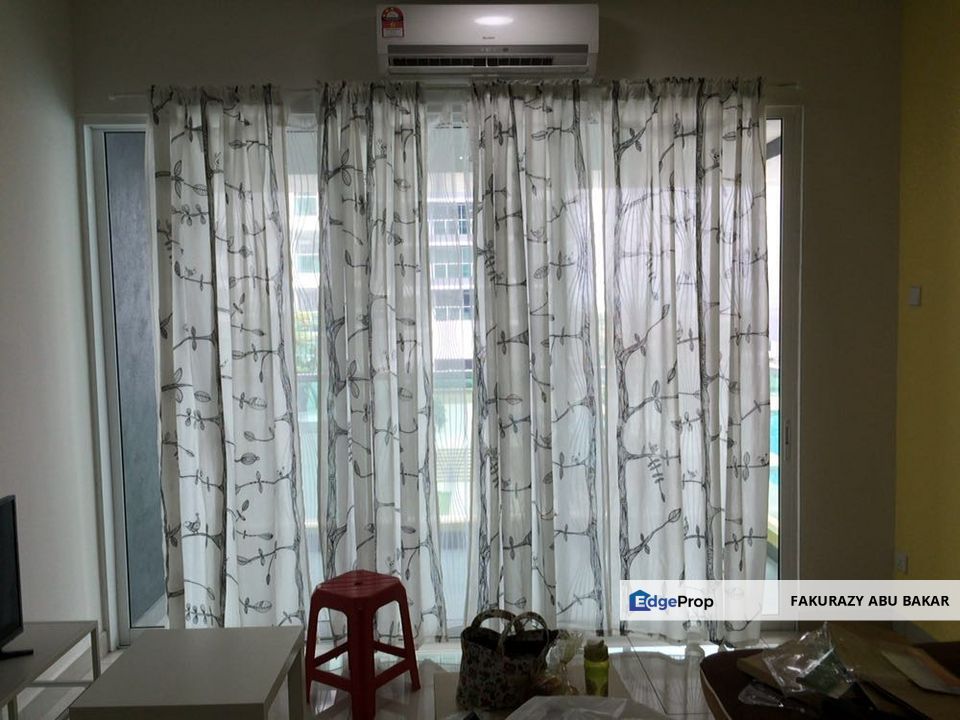 Fully furnish facing pool, Selangor, USJ