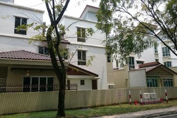 Seksyen 4, Shah Alam