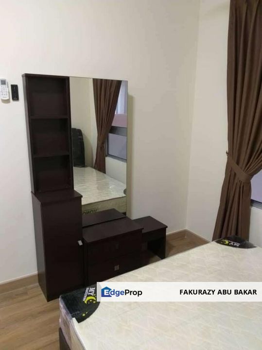 Saville @ Cheras fully furnish facing hills nice, Selangor, Cheras