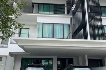 Duta Villa, Setia Alam