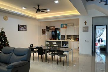 Duta Villa, Setia Alam