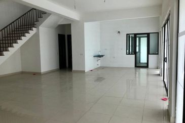 Duta Villa, Setia Alam