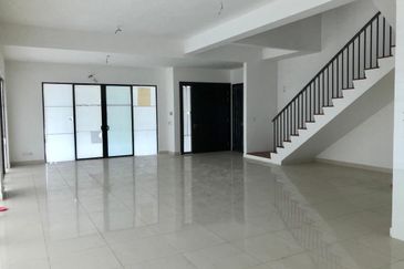 Duta Villa, Setia Alam