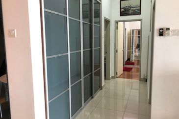 I Residence @ I City