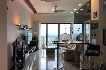 I Residence @ I City