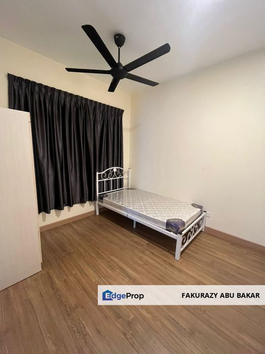 Saville @ Cheras fully furnish facing hill nice view, Selangor, Cheras