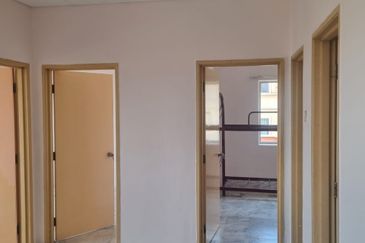 Astana Alam Apartment