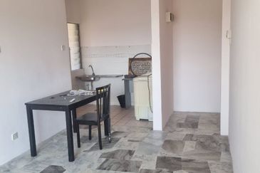 Astana Alam Apartment