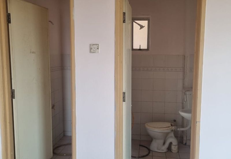 Astana Alam Apartment