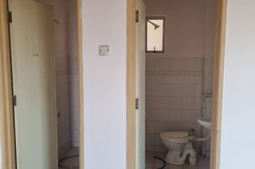 Astana Alam Apartment