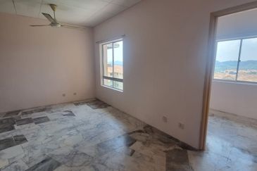 Astana Alam Apartment