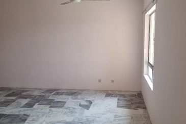 Astana Alam Apartment