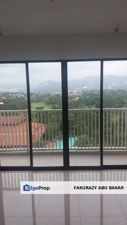 Vista Mahogani level 11 facing golf club, Selangor, Kajang