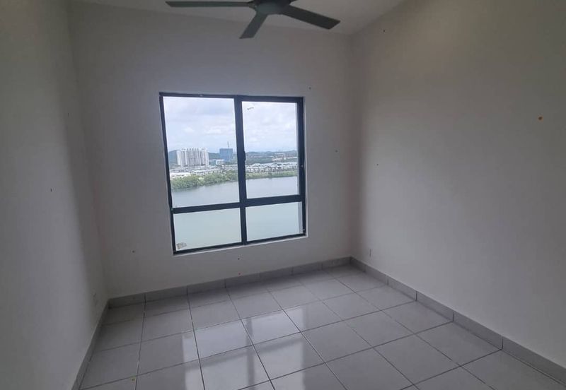 E'Island Lake Haven Residence