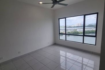 E'Island Lake Haven Residence