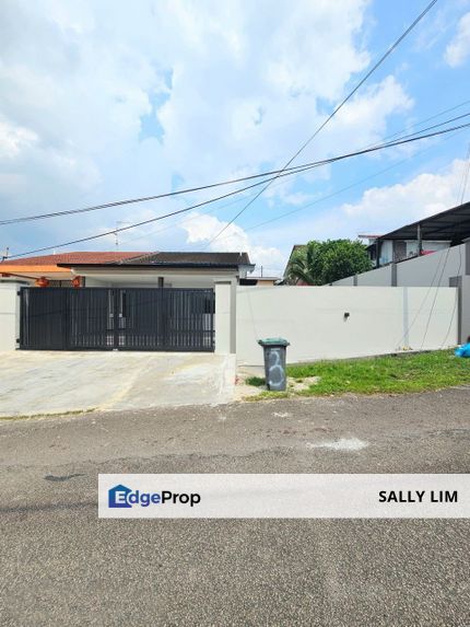 Taman Mutiara Ulu Tiram Single Storey Semi-D Newly Full Renovated , Johor, Ulu Tiram