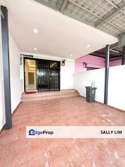 Puteri Wangsa Jalan Lading Double Storey Low Cost House Renovated Unit, Johor, Ulu Tiram
