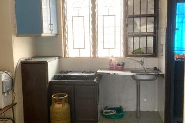 Flat Taman Ungku Tun Aminah