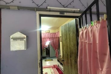 Flat Taman Plentong Utama