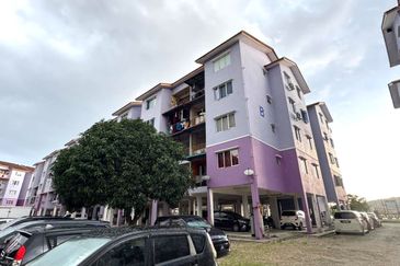 Pangsapuri Sri Ilham, Bandar Baru Seri Alam