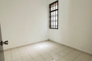 Bandar Pulai Jaya Shop Apartment 1st Floor Renovated Unit For Sale